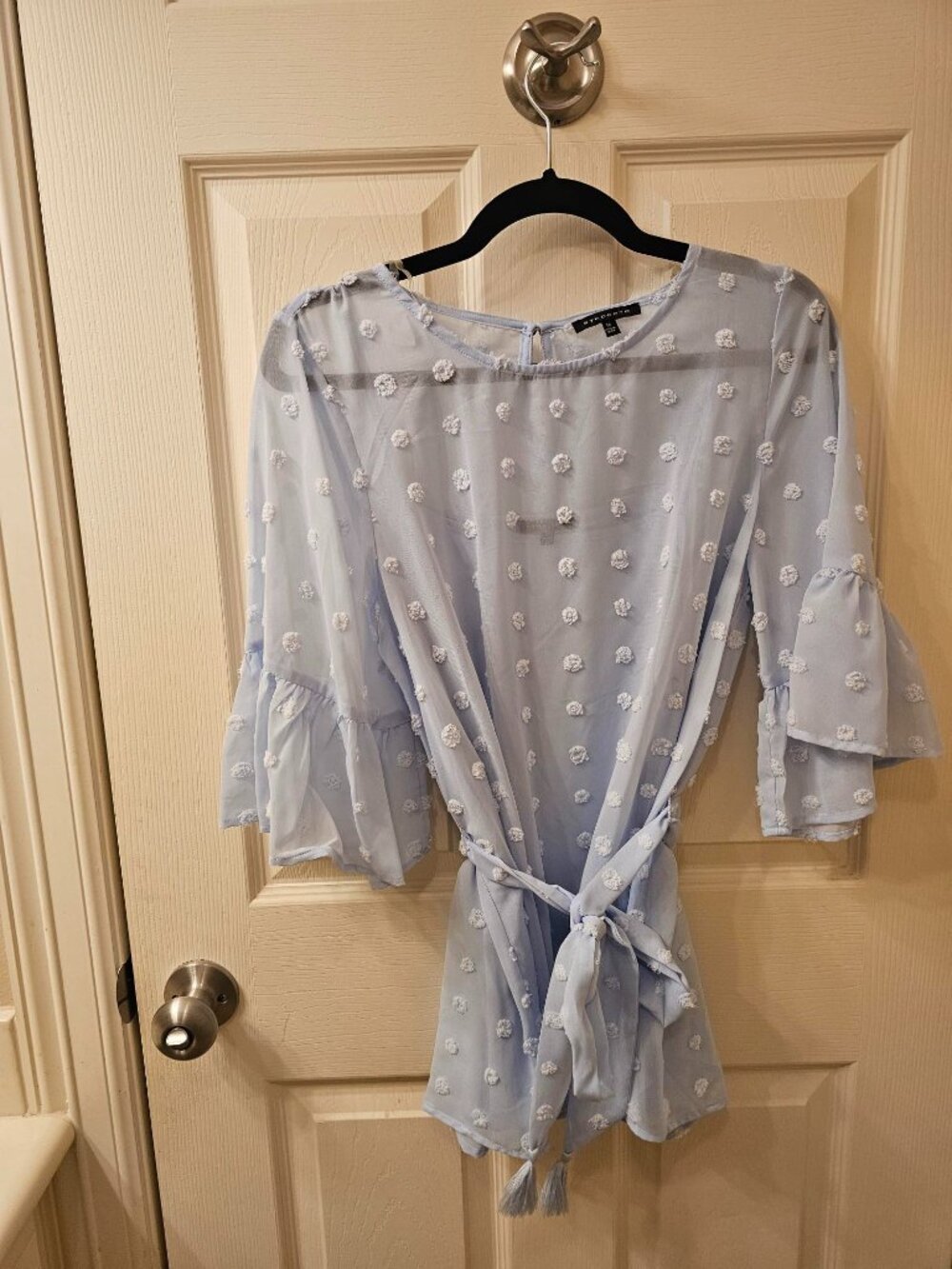 NWOT Staccato Medium Powder Blue Blouse w / Tie